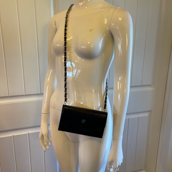 Chanel Black Leather Crossbody Wallet Purse Authentic - Picture 12 of 12
